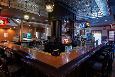 Park West Inn - Image 1