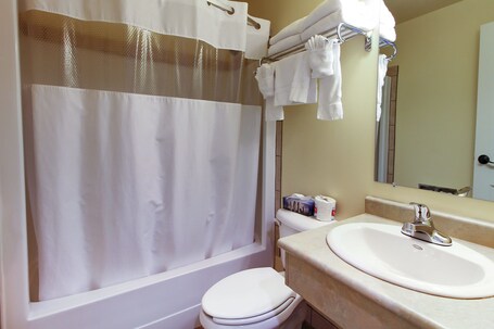 Park West Inn - Image 30