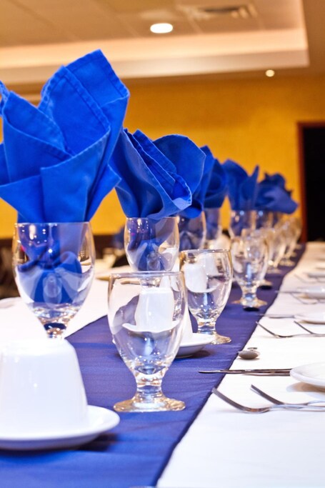 Park West Inn - Image 42