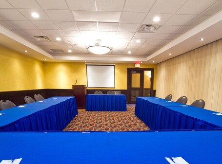 Park West Inn - Image 38