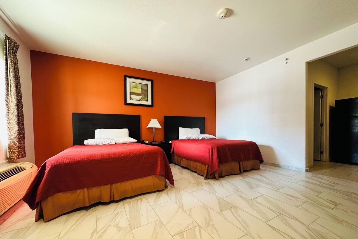 Kamar Deluks | 1 kamar tidur, seprai premium, kedap suara, dan setrika/meja setrika