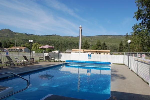 Seasonal outdoor pool