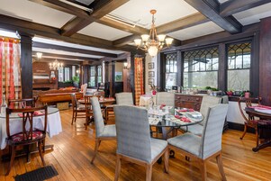 Free daily full breakfast