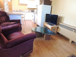 Triple Room, Multiple Beds (Cyr Suite) | Blackout drapes, free WiFi, bed sheets - Historical Guest House (Whitehorse)