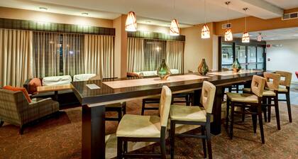 Hampton Inn Fairmont