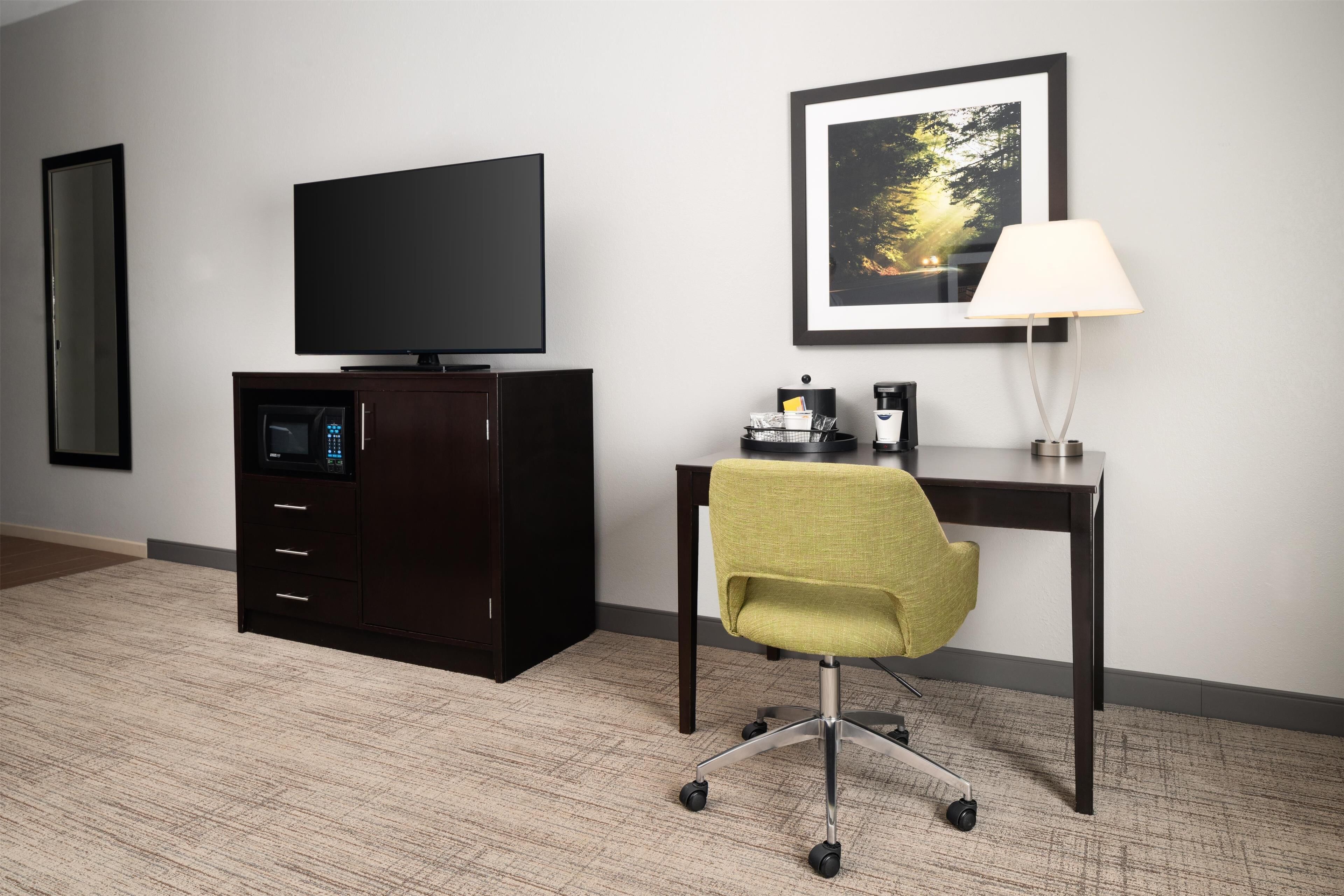 in-room safe, desk, free wifi, bed sheets