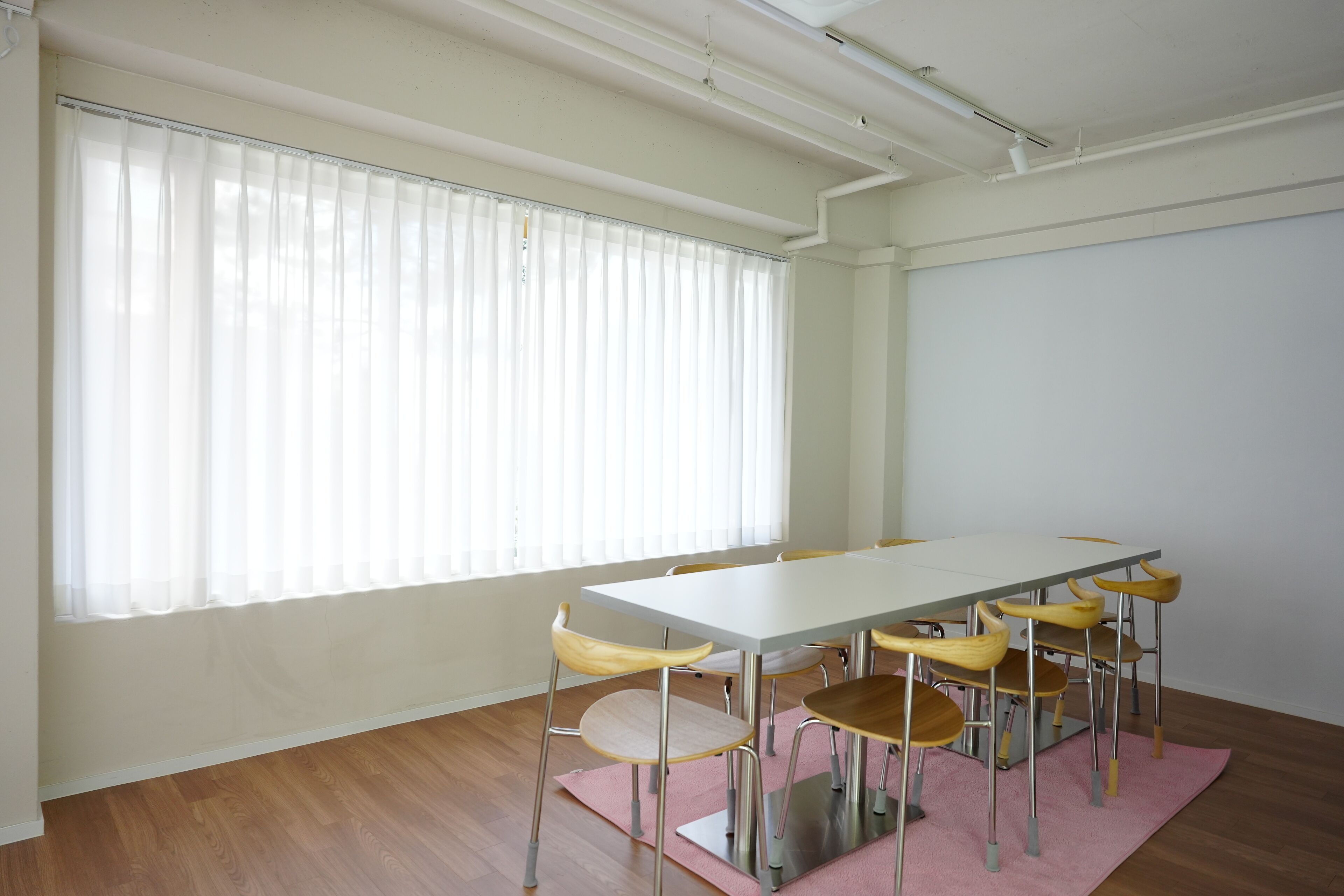 City Studio Suite | Hypo-allergenic bedding, desk, laptop workspace, blackout drapes