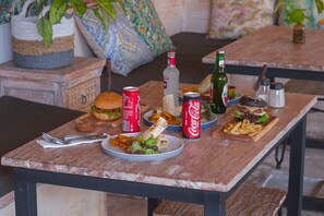 Breakfast, lunch and dinner served  - Gemini Star Hotel Kuta (Kuta)