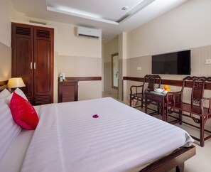 Luxury Double Room | Desk, soundproofing, free WiFi - Pink Horizon Saigon Hotel (Ho Chi Minh City)
