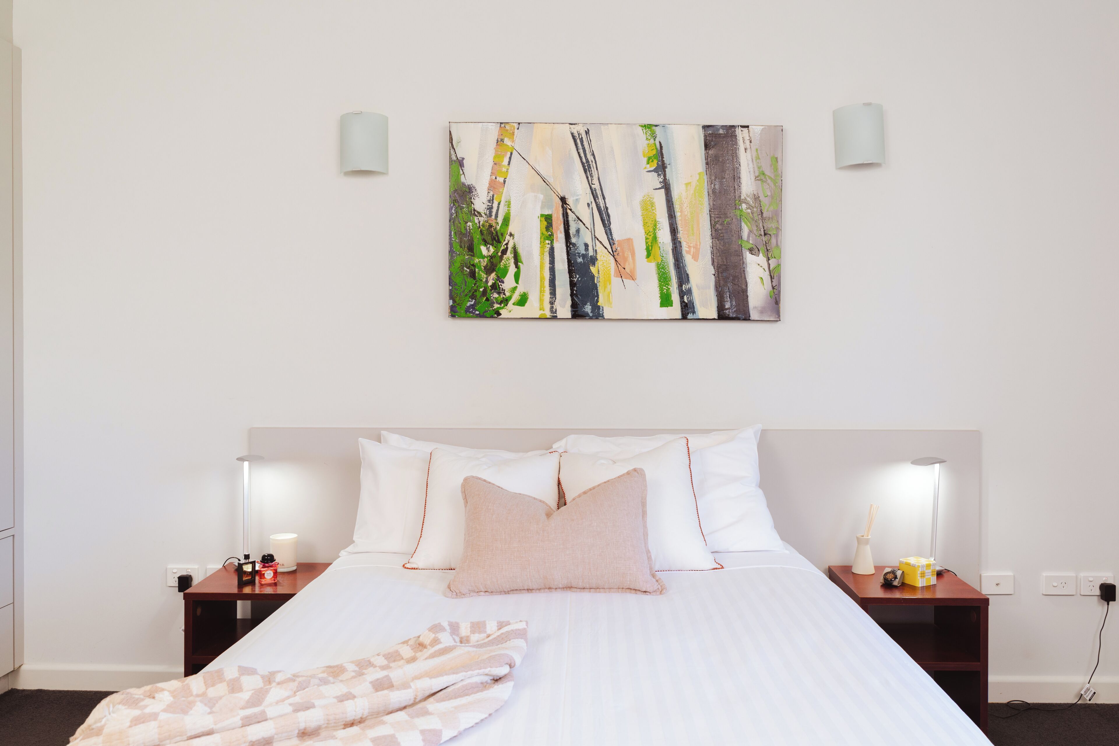 Studio Apartment - Accessible