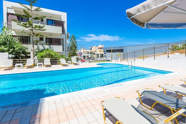 Superior Studio, Pool View | View from room