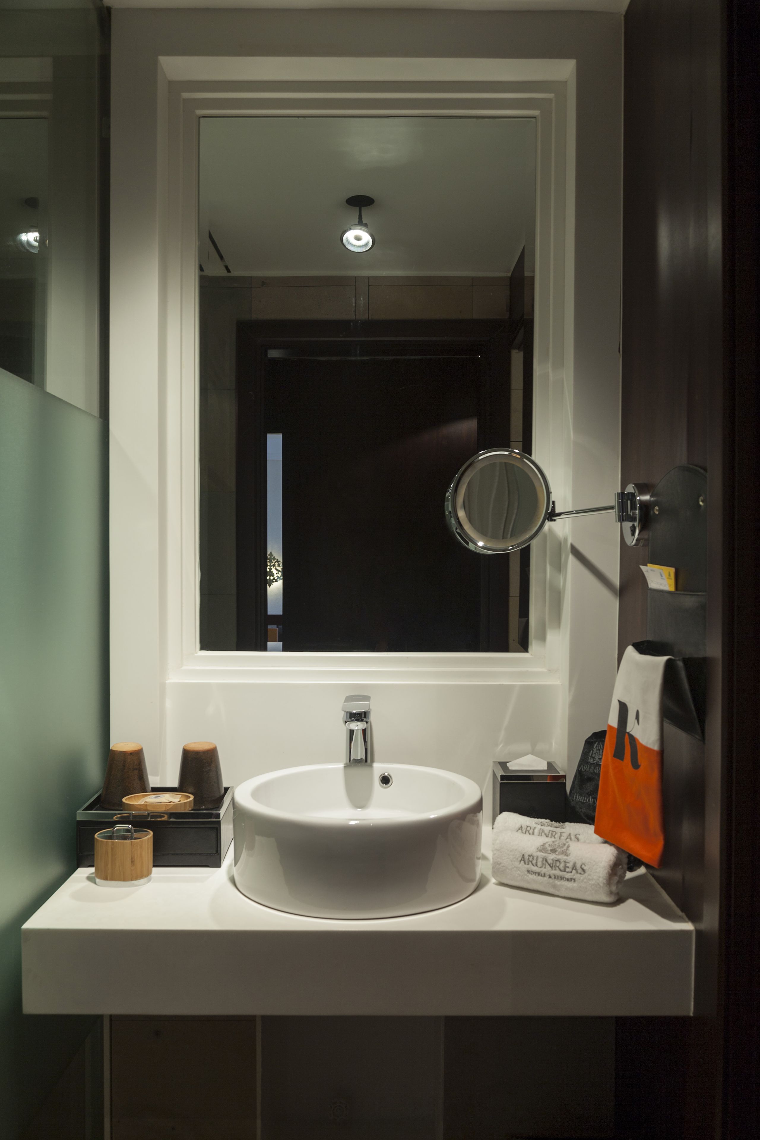 city petite | bathroom | free toiletries, hair dryer, dressing gowns, slippers