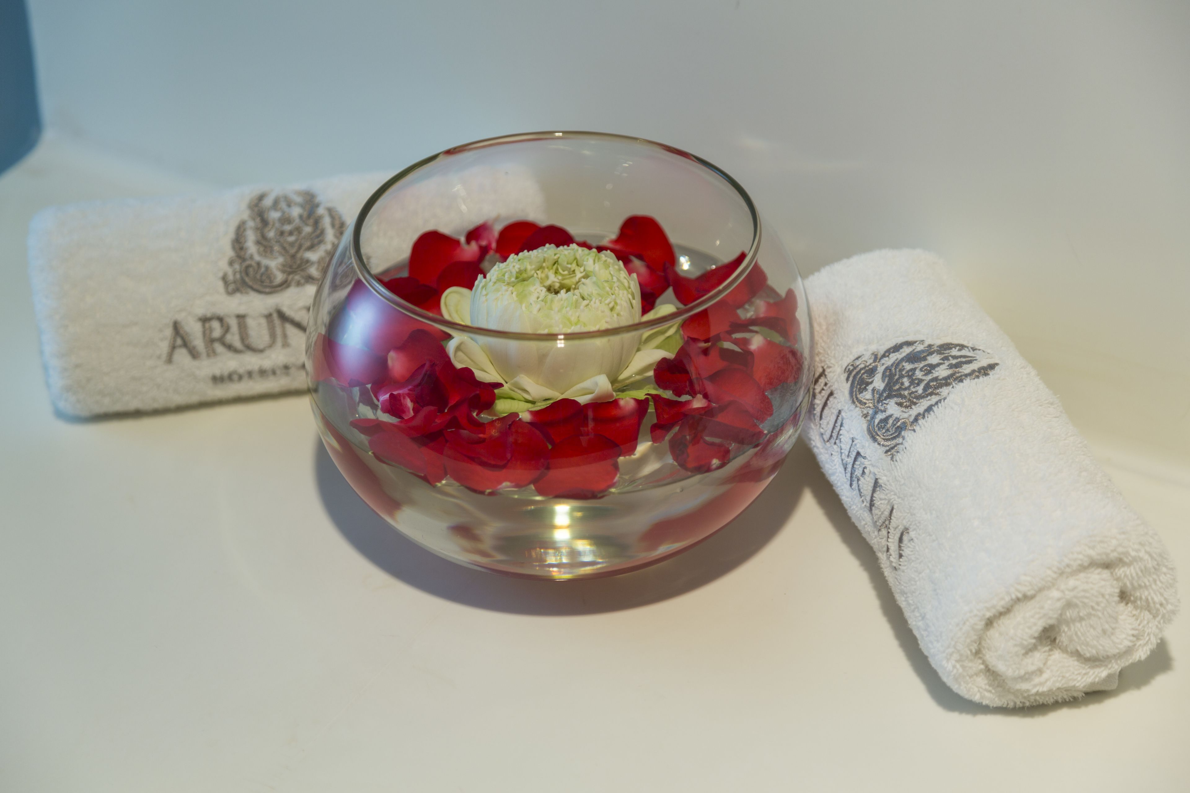 city grande | bathroom | free toiletries, hair dryer, dressing gowns, slippers