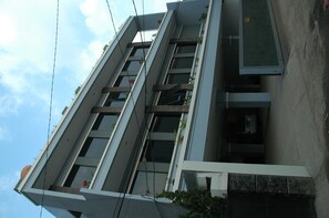Front of property - Hotel Unik (Bandung)