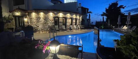 Front of property – evening/night
