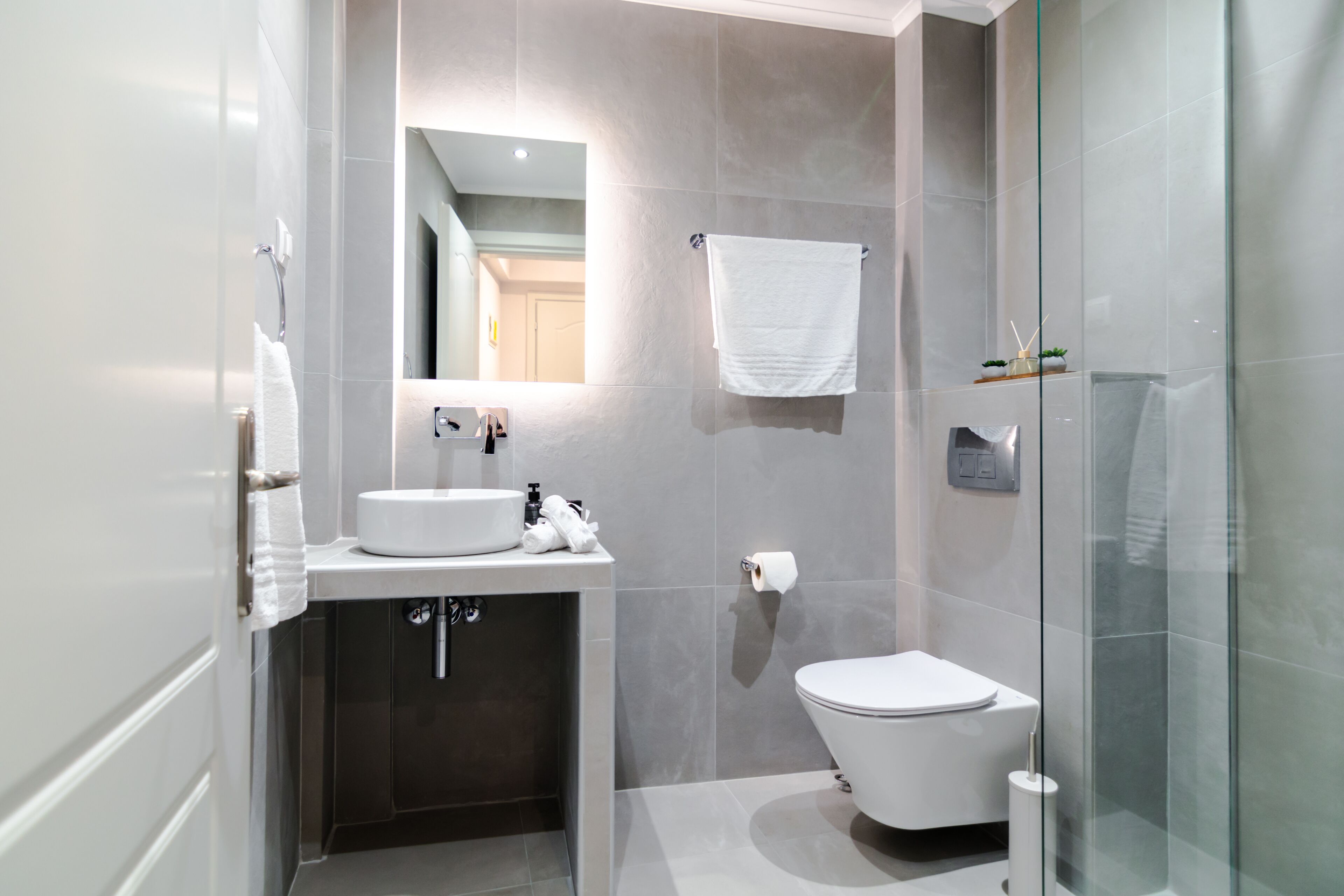 basic quadruple room, sea view | bathroom | shower, rainfall showerhead, hair dryer, towels