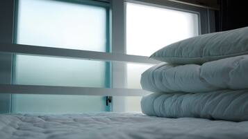 Twin Room (2 Persons) | Free WiFi