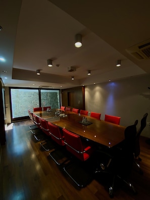 Meeting facility - Hotel Dolce International (Skopje)