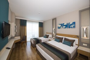 Desk, free WiFi, bed sheets - Palm World Resort & Spa Side - All Inclusive (Manavgat)