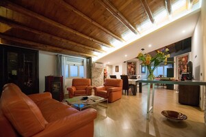 Suite, Jetted Tub | Minibar, in-room safe, iron/ironing board, free cribs/infant beds