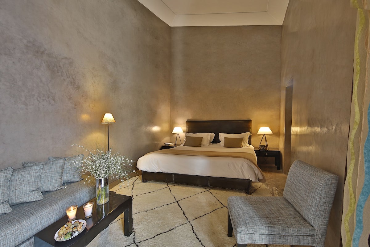 Luxury Room