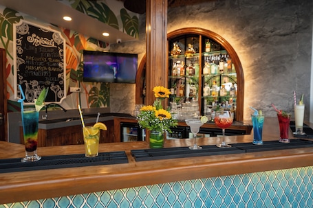 Poolside bar