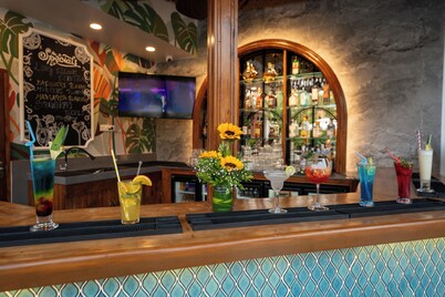 The Grand Leoney Resort