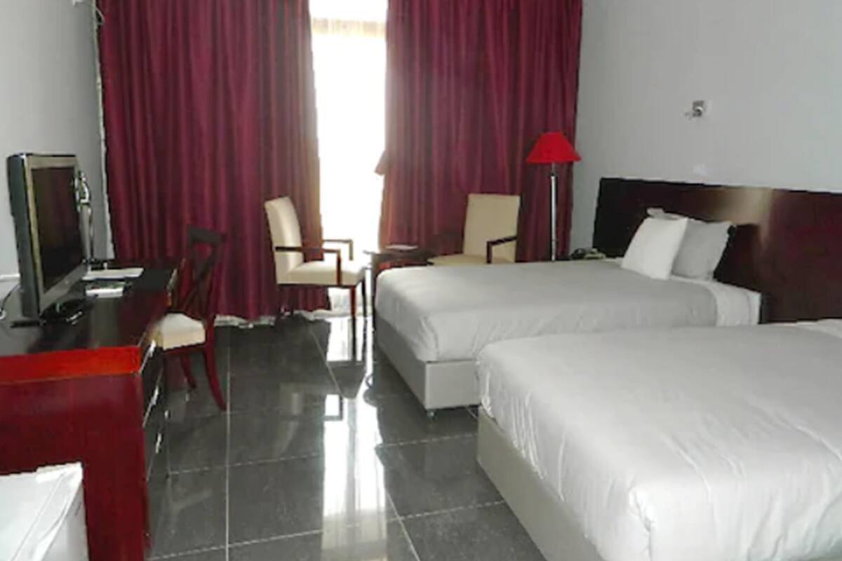 In-room safe, desk, blackout curtains, free WiFi