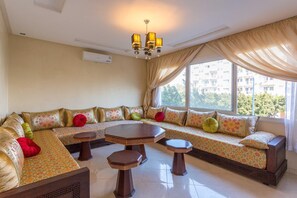 Flat-screen TV - Résidence Amwaj (Agadir)