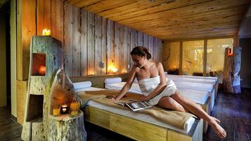 Sauna, poreallas, höyrysauna, vartalohoitoja, vartalokääreitä