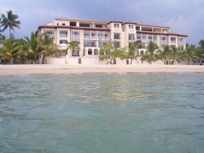 On the beach, white sand - Beach Palace Cabarete (Cabarete)