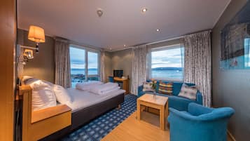 Skrivebord, skrivebord for bærbar PC, strykejern/-brett og barnesenger