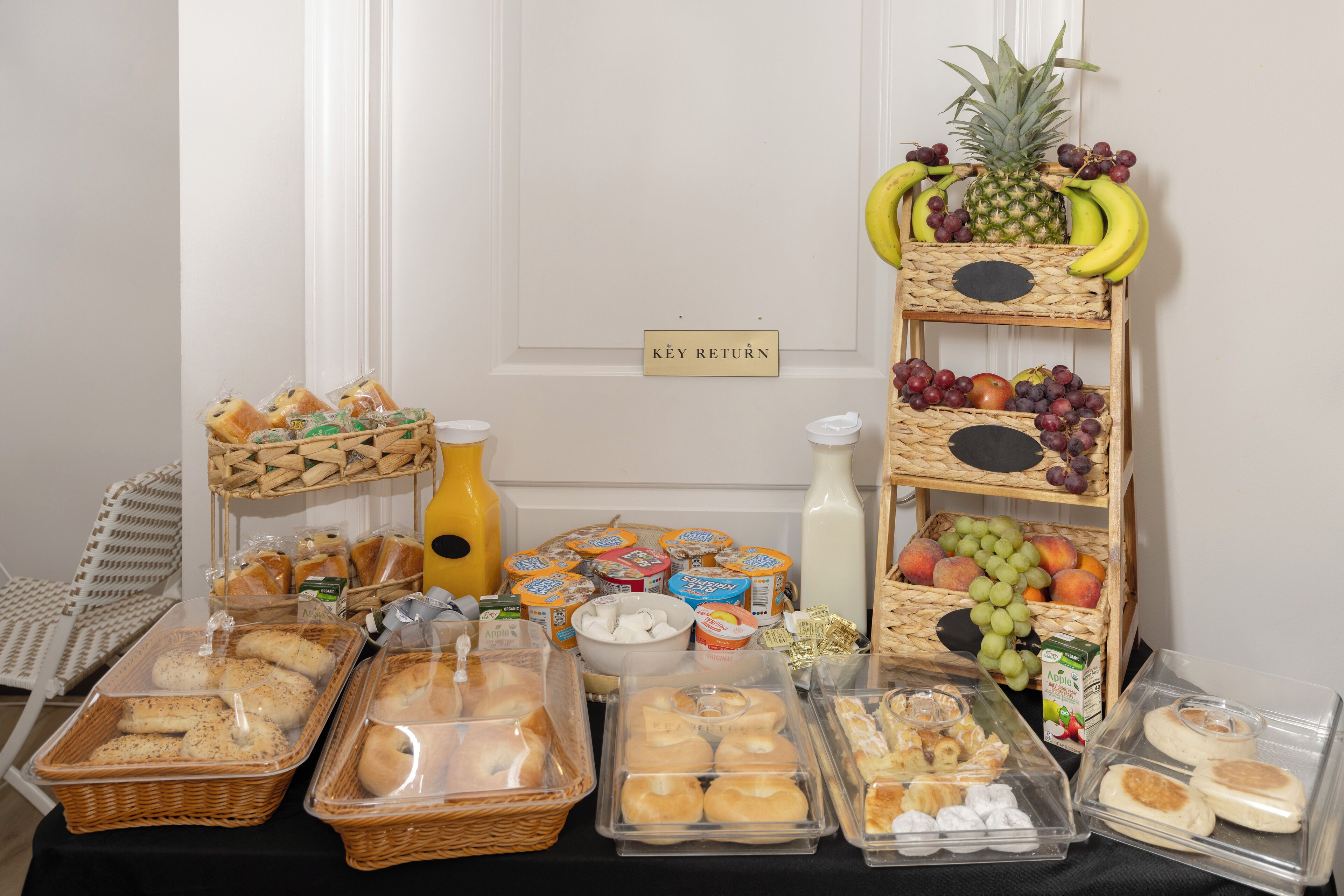 Free daily continental breakfast 