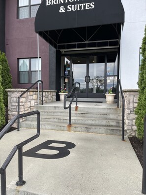 Front of property - Brinton Suites (West Chester)