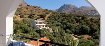 Panorama Studios and Apartments