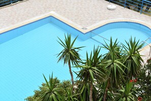 Outdoor pool - Panorama Studios and Apartments (Agios Vasileios)