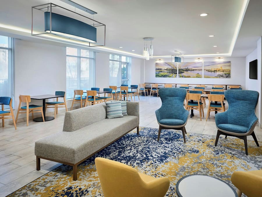 Colazione a buffet inclusa, servita tutte le mattine