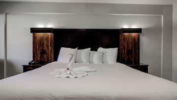 Quarto standard | Escrivaninha, Wi-Fi de cortesia, roupa de cama