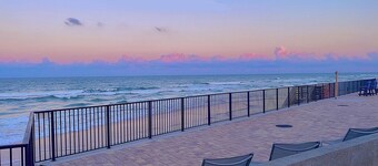 La Bella Oceanfront Inn