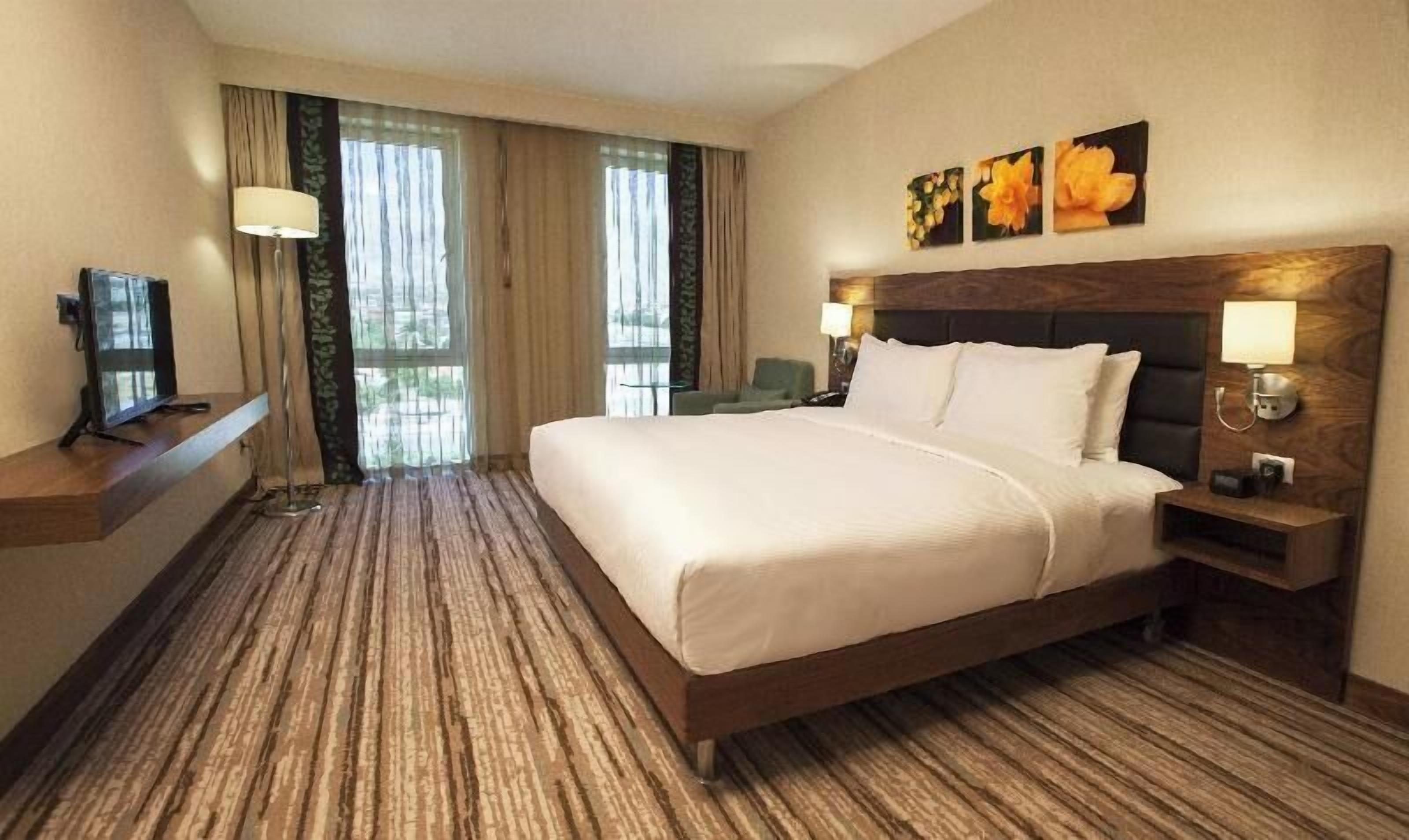 Premium bedding, minibar, in-room safe, desk