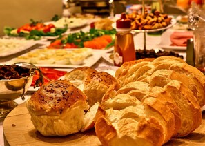 Daily buffet breakfast for a fee