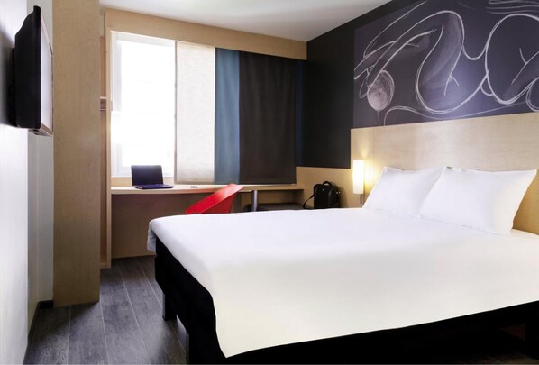 Standard Room, 1 Queen Bed | Desk, soundproofing, iron/ironing board, free WiFi - ibis México Alameda (Mexico City)