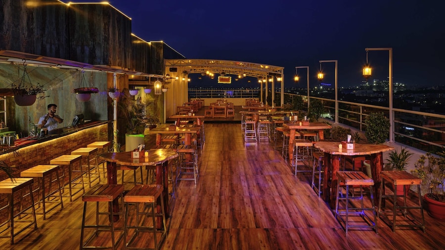 Mercure Hyderabad KCP Hotel