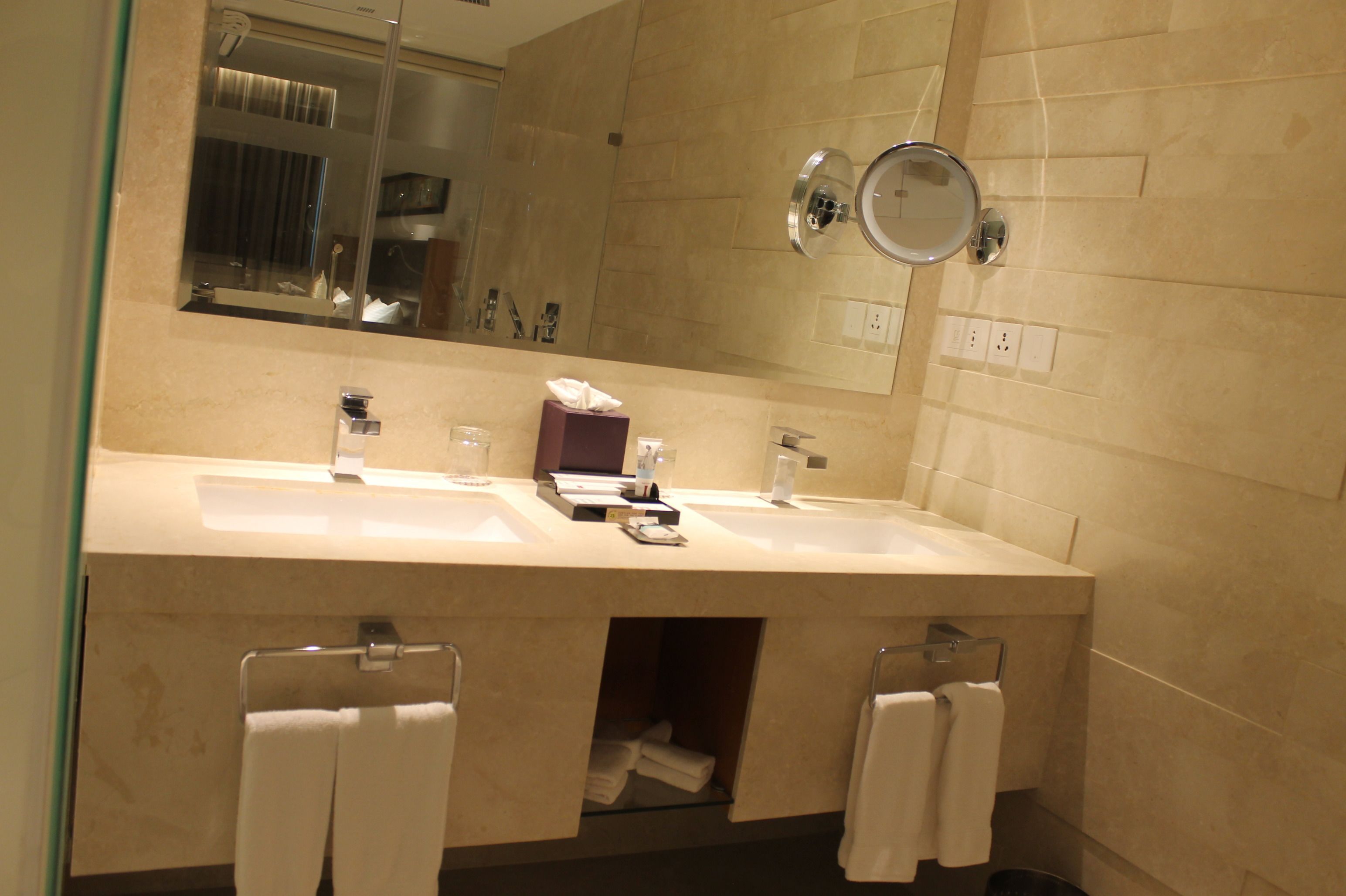 Shower, rainfall showerhead, eco-friendly toiletries, hair dryer