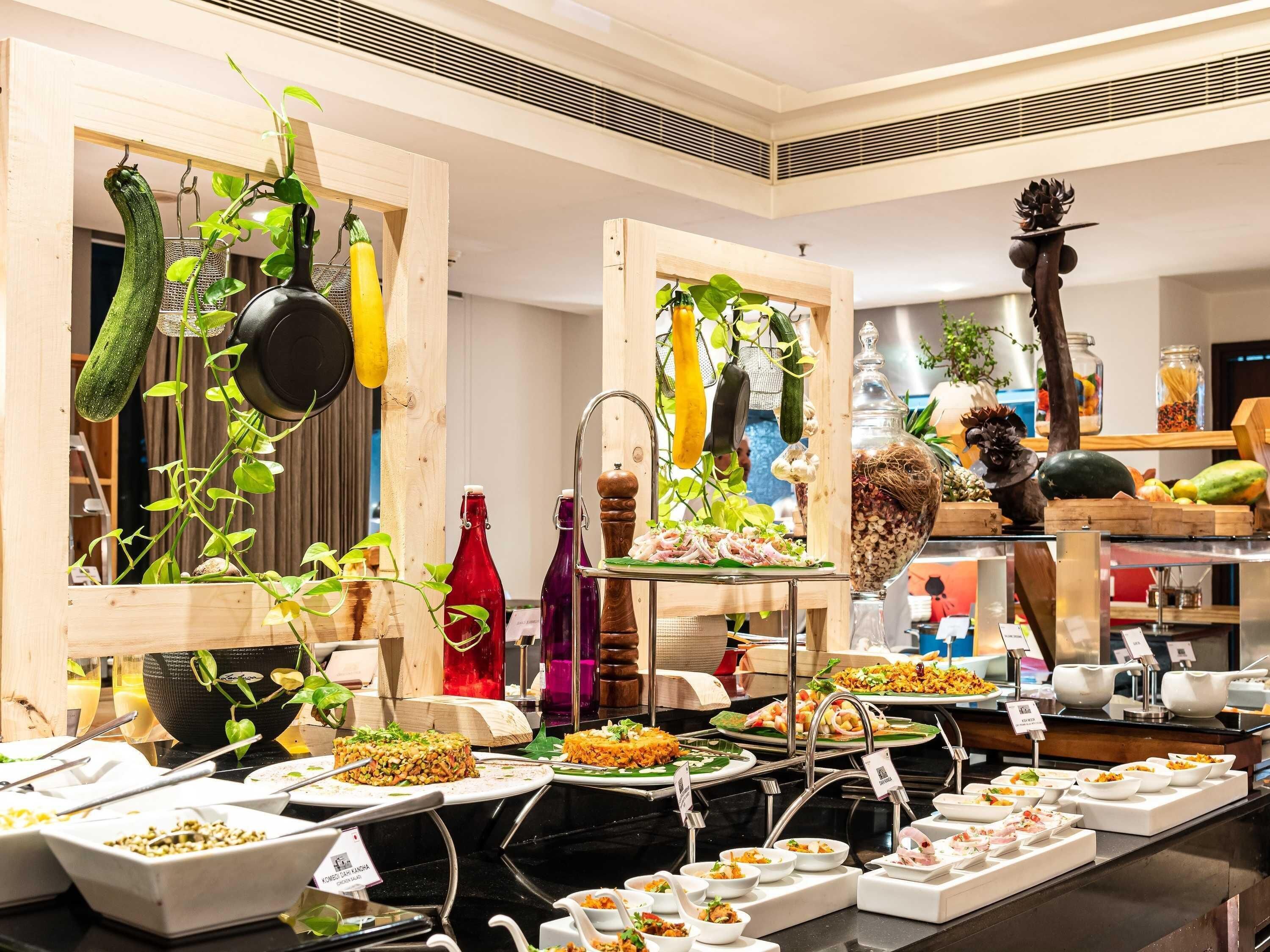 Breakfast, lunch, dinner served; local and international cuisine 