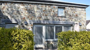 Luxury Studio, Ensuite, Garden View (Coach House) | Exterior