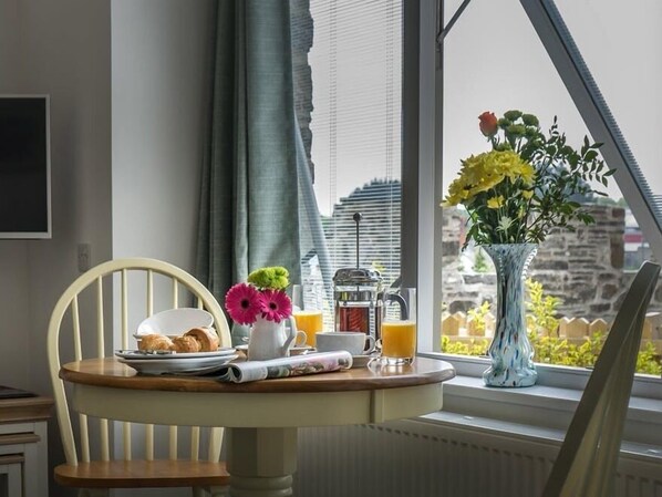 럭셔리 스튜디오, 앙스위트, 정원 전망 (Coach House)