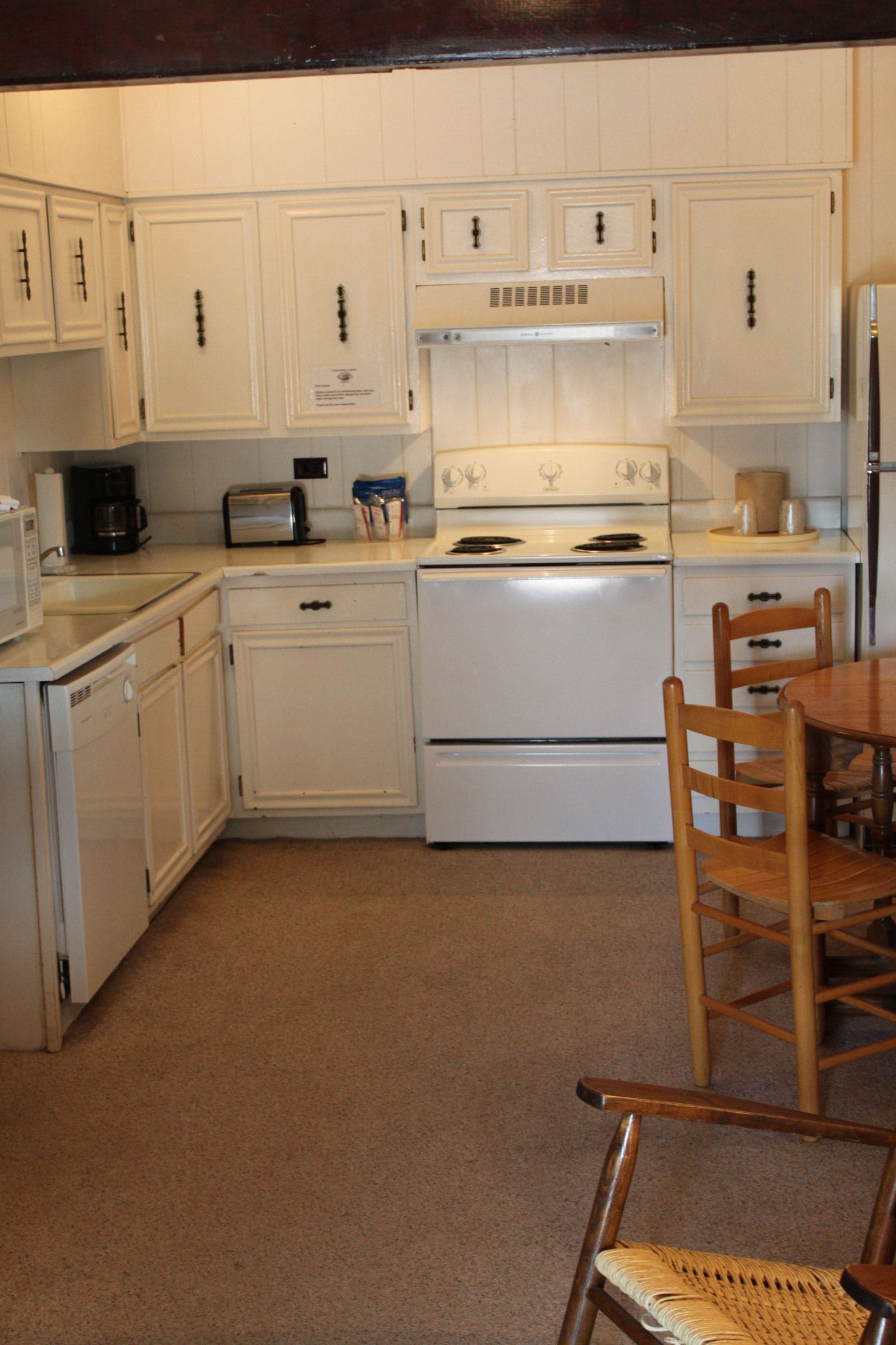 1 bedroom, desk, free wifi, bed sheets