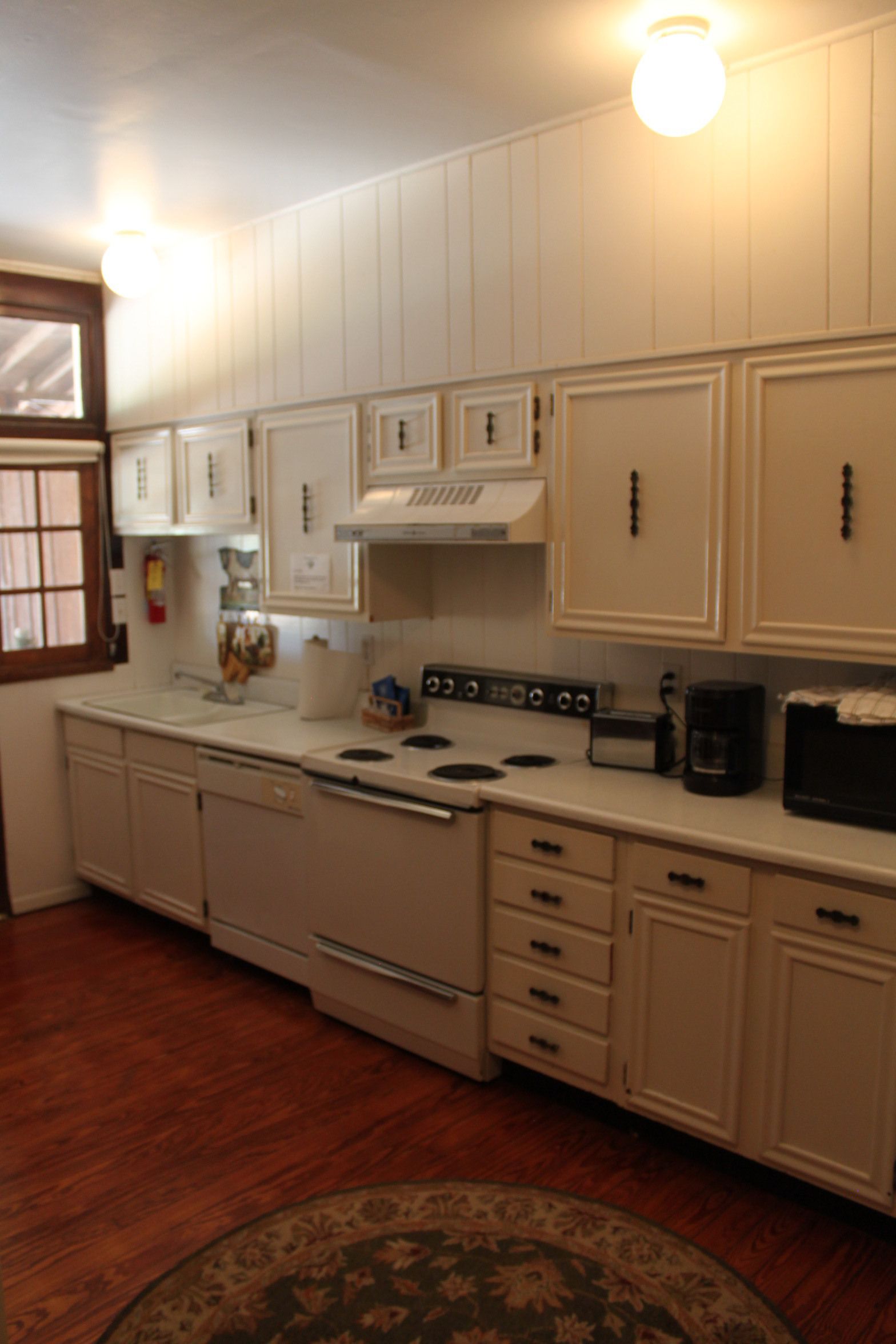 standard suite, 2 queen beds, kitchen | 1 bedroom, desk, free wifi, bed sheets