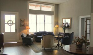 Lobby - The Hotel Limpia (Fort Davis)